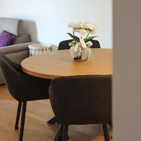 Modern Escape With Garage Спліт